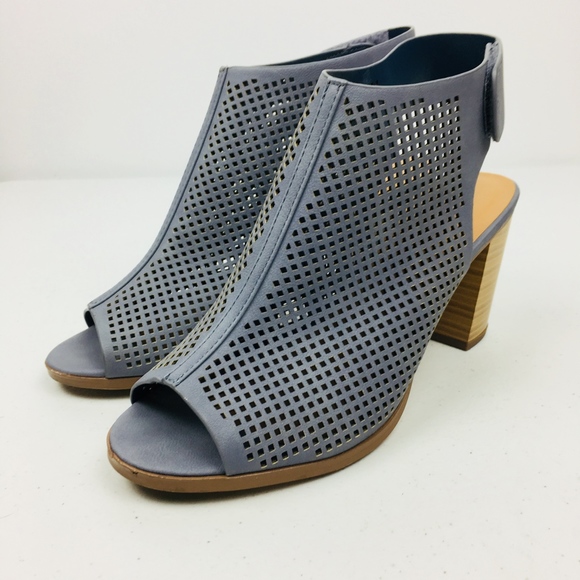 Marcorepublic Chunky Stacked Heel Ankle Bootie - Picture 4 of 8